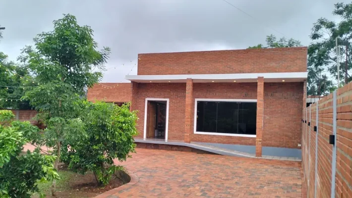 carlos paz casa hotel piribebuy