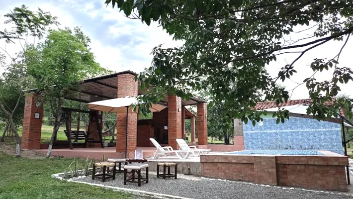 entre cerros casa de campo tobati