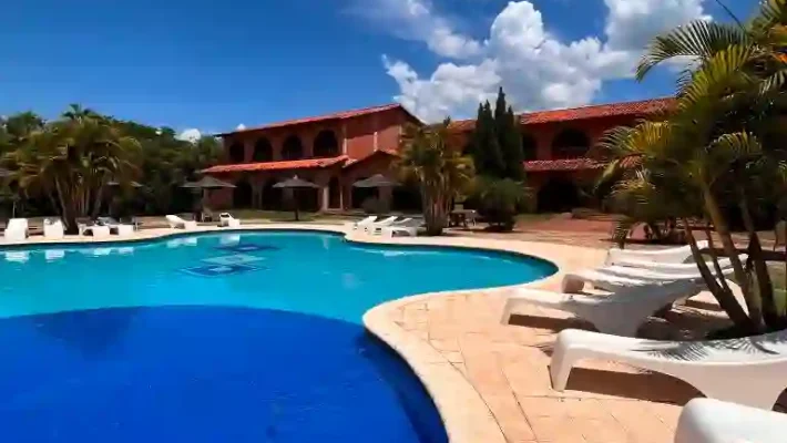 hotel vista serrana tobati